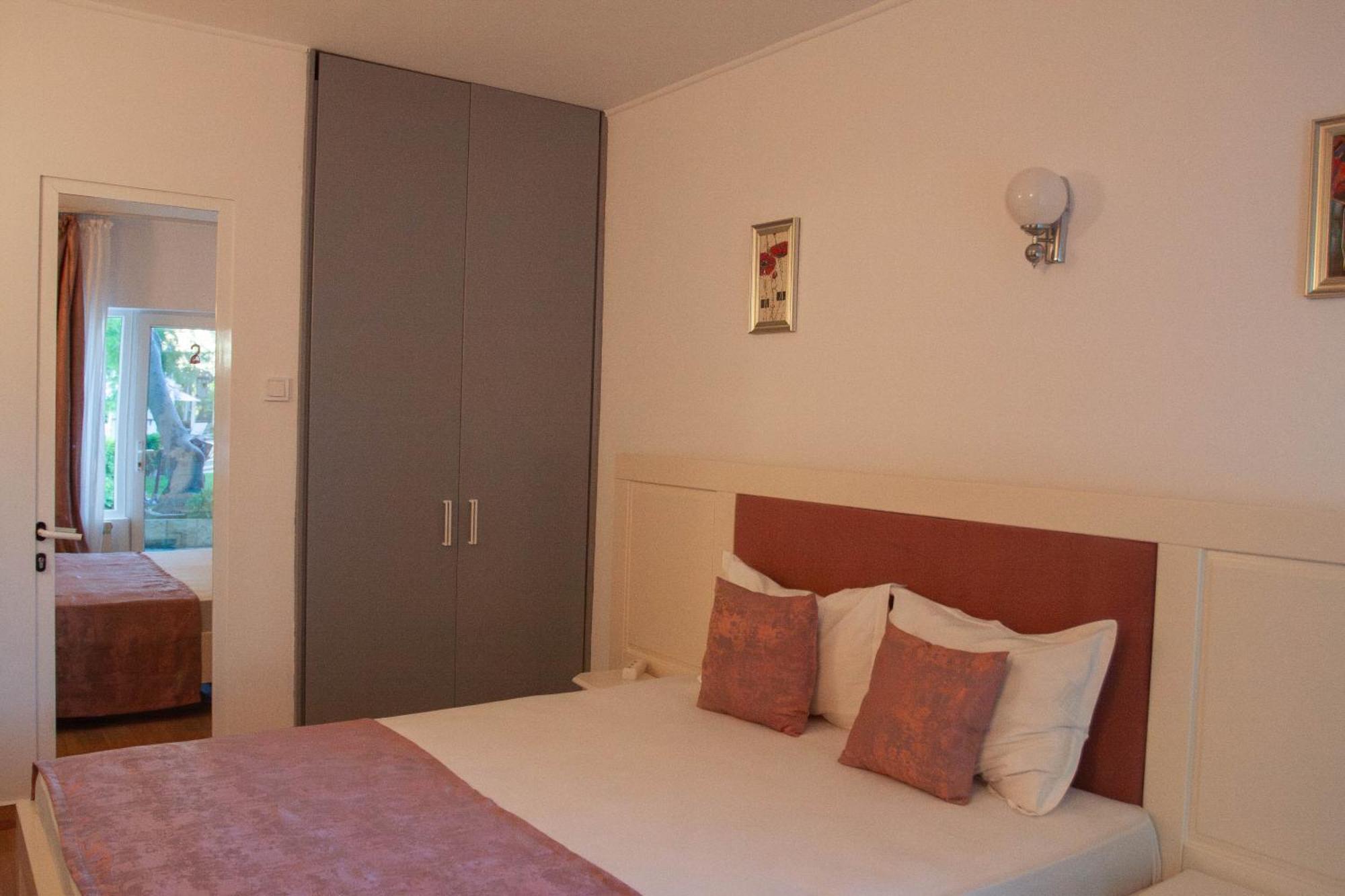 Steaua Apelor Family Resort Nufaru Exterior photo