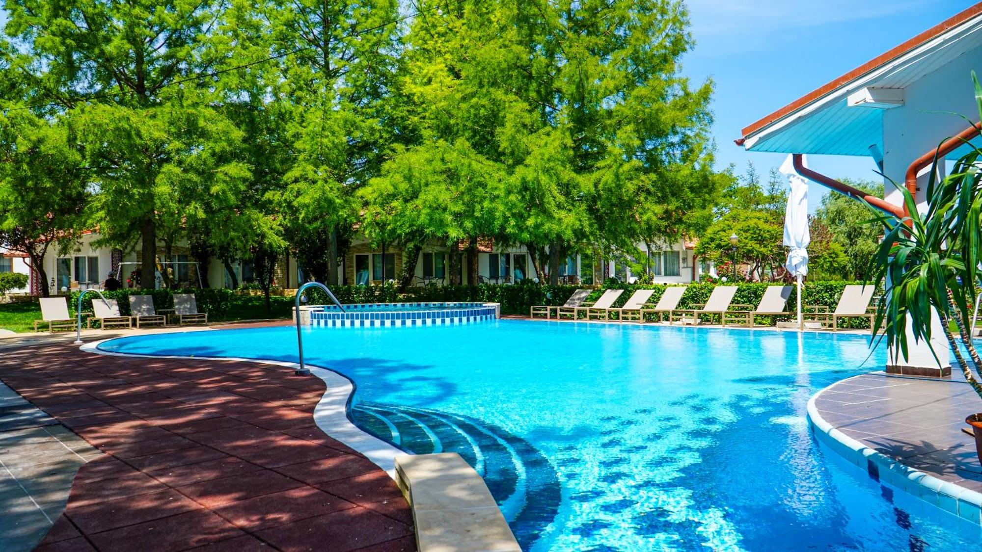 Steaua Apelor Family Resort Nufaru Exterior photo