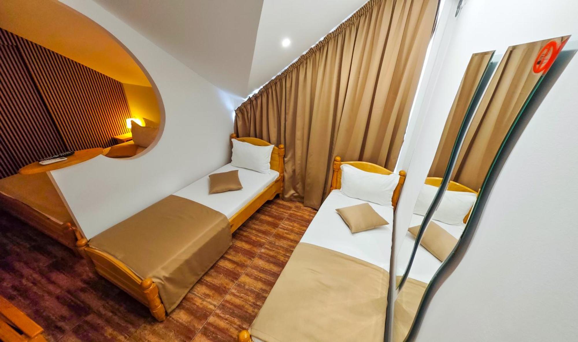 Steaua Apelor Family Resort Nufaru Exterior photo